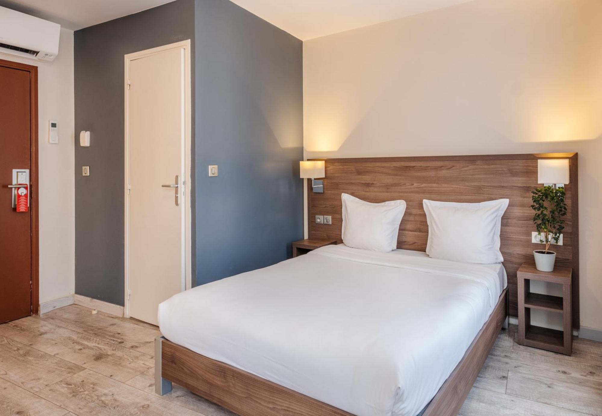 Hotel La Perle Montparnasse Paris Exteriör bild