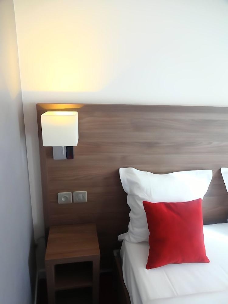 Hotel La Perle Montparnasse Paris Exteriör bild